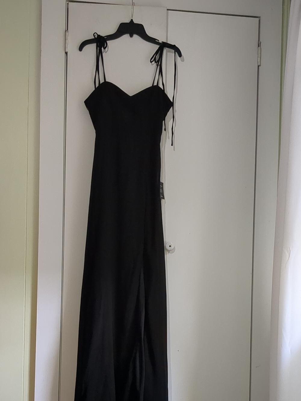 Lulu's Black Tie-Shoulder Maxi Dress